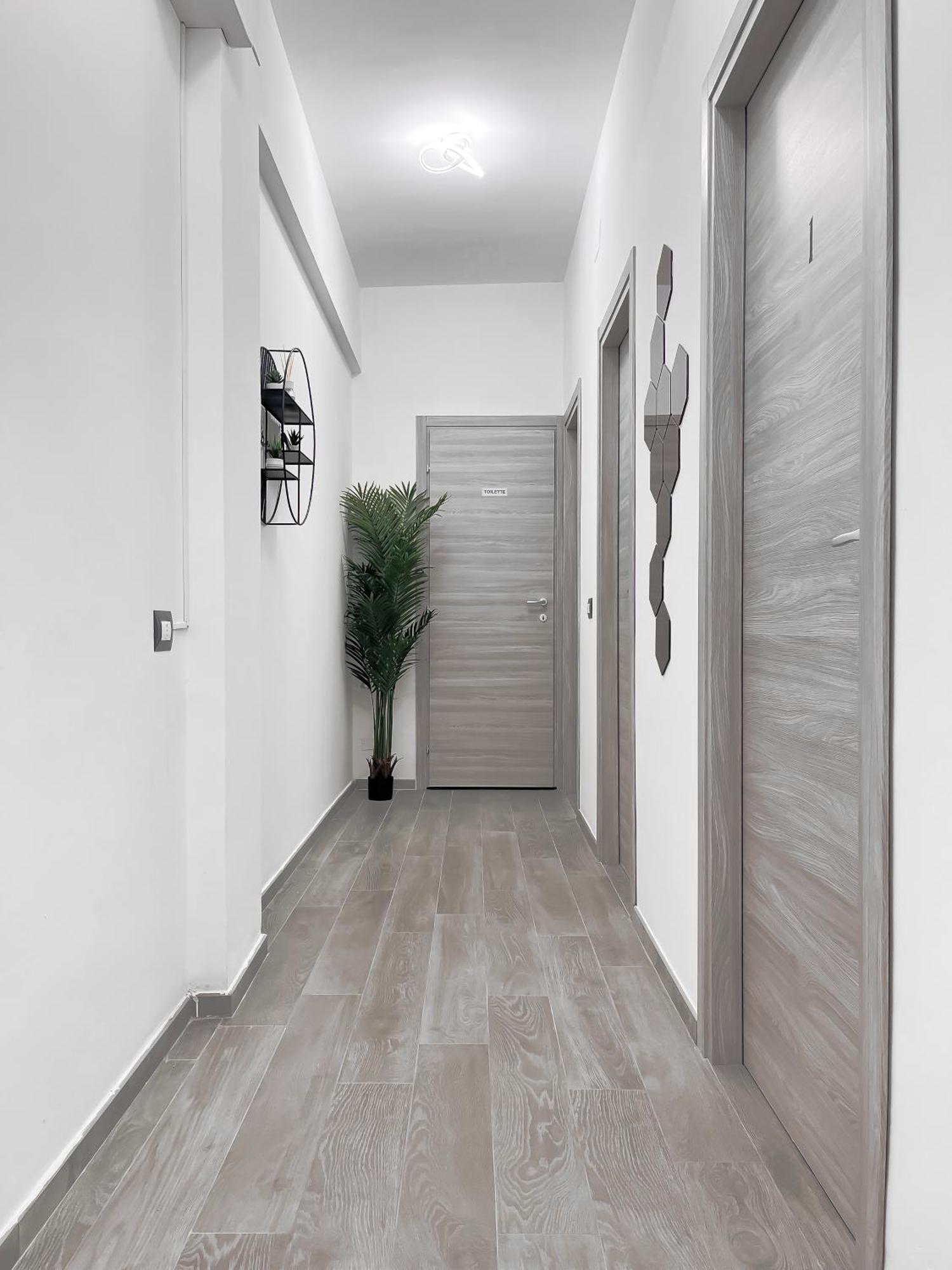 Dm Rome Holiday Exterior photo